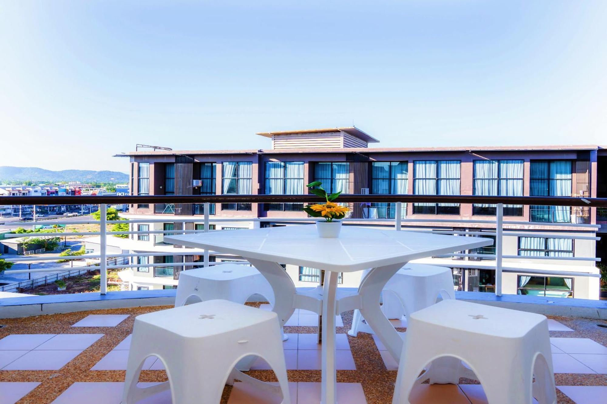 First Hua Hin - Happy Rent Apartment Room photo